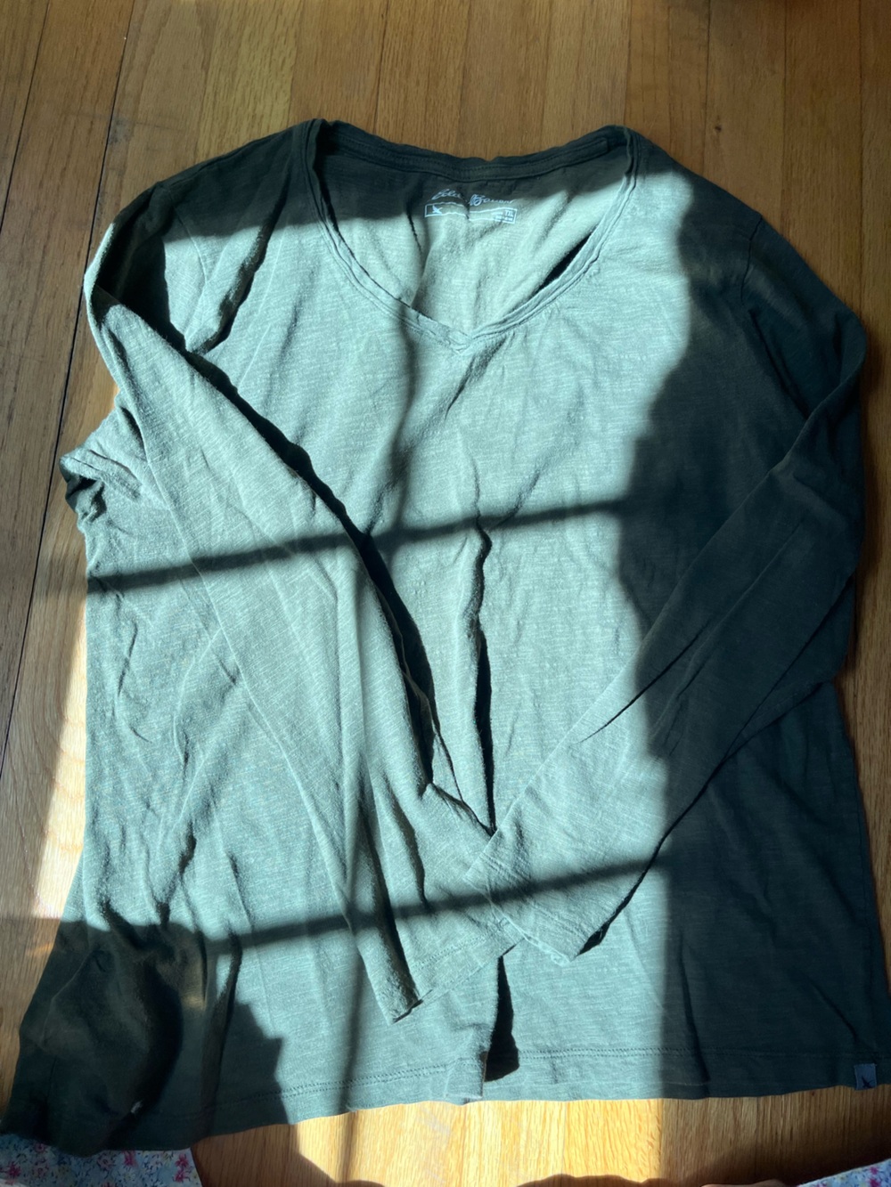 Eddie Bauer olive long sleeve TXL